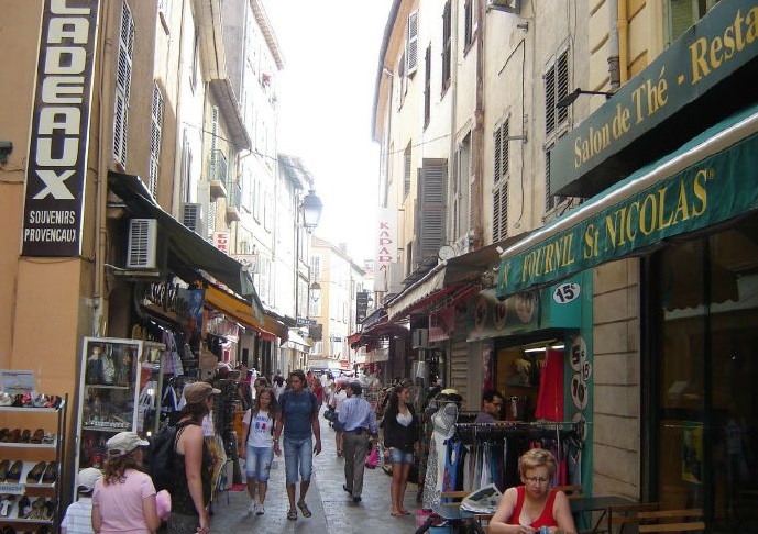 メナディエ通り(rue Meynadier)